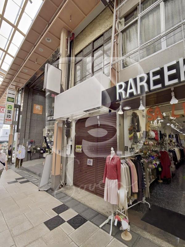 心斎橋駅徒歩約1分の駅チカ！/☆テイクアウト店居抜き☆/1階路面店舗//S1148