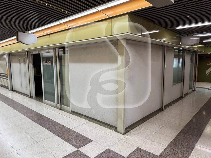 阿倍野駅徒歩約1分の駅直結！/☆鳥焼き店居抜き☆/地下2階店舗//T301