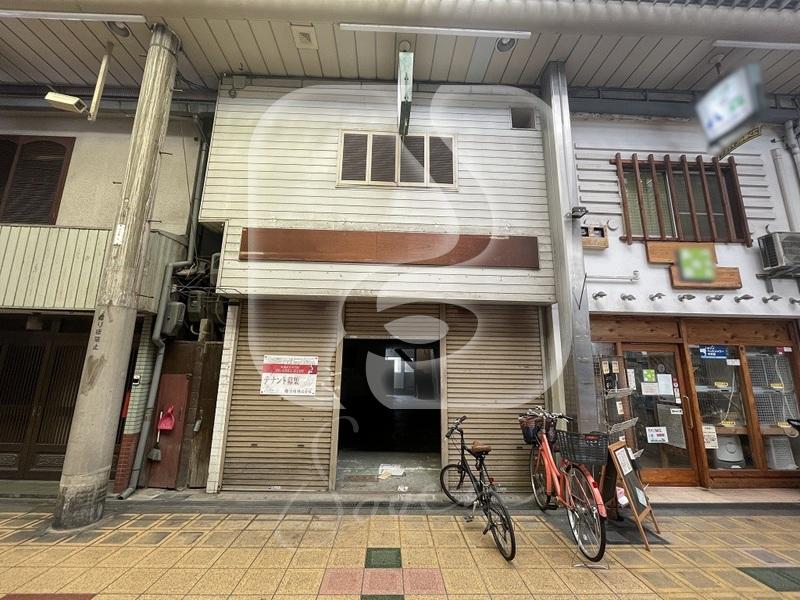 三国駅徒歩約4分！/☆商店街内スケルトン☆/1階路面店舗+2階//HT930