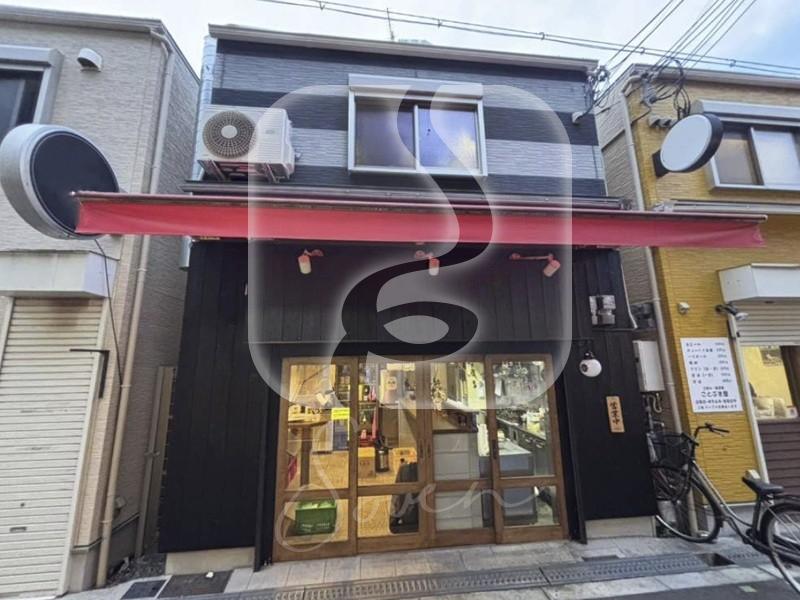 十三駅徒歩約1分の駅チカ！/☆立ち飲み屋居抜き☆/1階路面店舗+2階//HT933