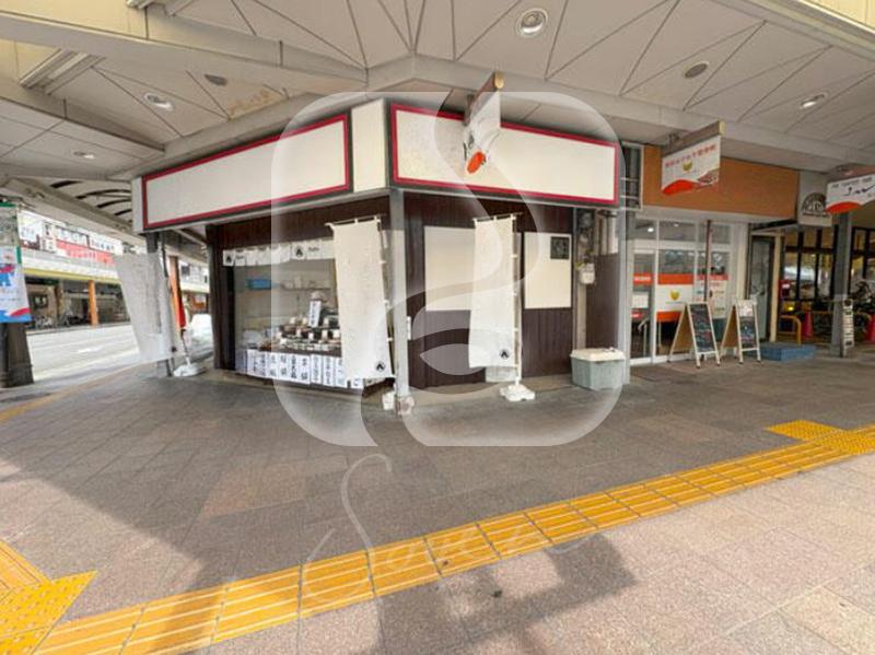 吹田駅徒歩約4分!/☆テイクアウト店居抜き☆/1棟貸店舗//X586