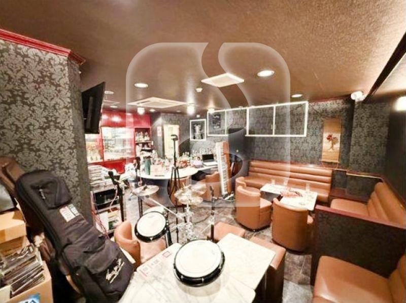 なんば駅徒歩約6分！/☆BAR居抜き☆/7階店舗//S1281