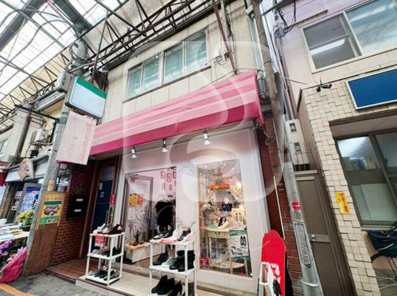 鶴橋駅徒歩約1分の駅チカ！/☆物販店居抜き☆/1階路面店舗//HT983