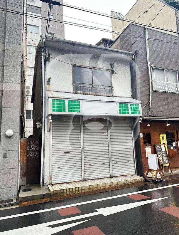 日本橋駅徒歩約3分!/☆飲食店居抜き☆/1階路面店舗+2階//S1339