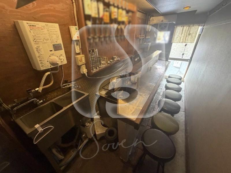 野田阪神駅徒歩約2分！/☆餃子屋居抜き☆/1-3階店舗//U1105