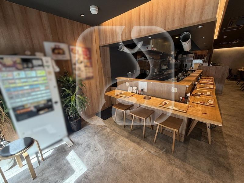 西大橋駅徒歩約3分!/☆ラーメン店居抜き☆/1階路面店舗//S1423